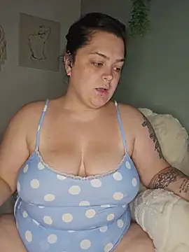 Saucy-Serenity online show from 18, 7, 2026
