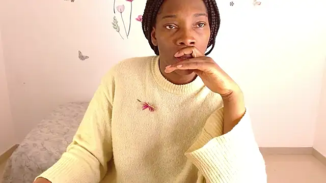 Nahomy gree online show from 5, 10, 2025