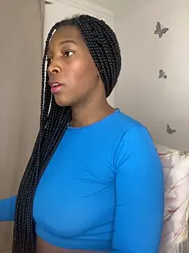 Nahomy gree online show from 6, 10, 2025