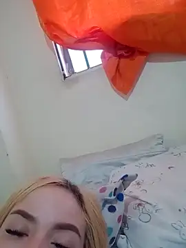 Snapshot of sara_crushx chatting on 7, 3, 2025 sara crushx online show from 7, 3, 2025