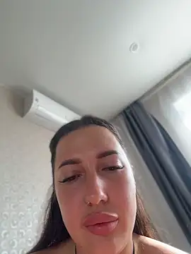 Snapshot of AleksandraRich chatting on 6, 6, 2026 AleksandraRich online show from 6, 6, 2026