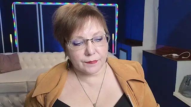 Snapshot of Kira_Kenet chatting on 11, 3, 2025 Kira Kenet online show from 11, 3, 2025