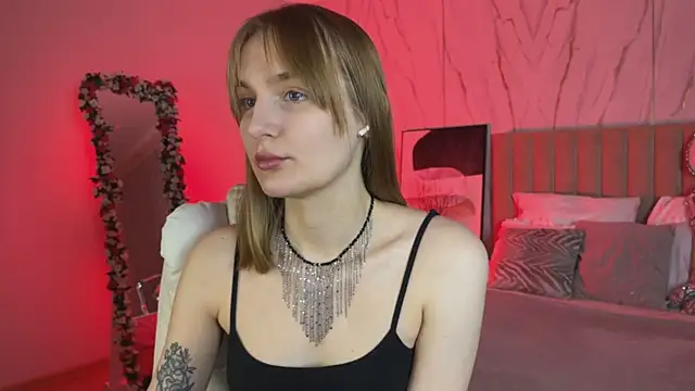  Vikky Moon  online show from 18, 11, 2025