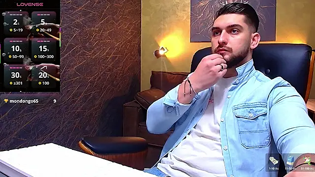 Snapshot of MatiasDean chatting on 30, 9, 2025 MatiasDean online show from 30, 9, 2025