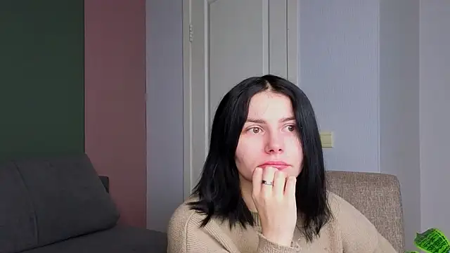 Snapshot of Charlotte_Woods chatting on 14, 11, 2025 Charlotte Woods online show from 14, 11, 2025