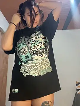 Snapshot of roldanmary chatting on 12, 10, 2025 roldanmary online show from 12, 10, 2025