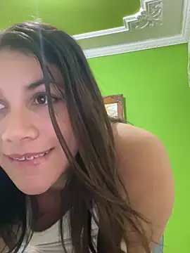 Snapshot of roldanmary chatting on 6, 11, 2025 roldanmary online show from 6, 11, 2025