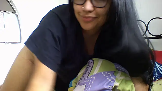 Harris Annie online show from 3, 10, 2025