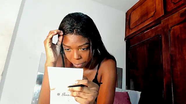 Snapshot of Coral_w10 chatting on 17, 9, 2025 Coral w10 online show from 17, 9, 2025