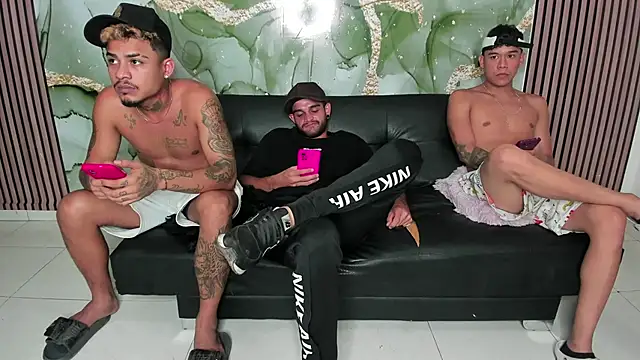 Snapshot of hot_dirty_paradise_66 chatting on 3, 2, 2026 hot dirty paradise 66 online show from 3, 2, 2026