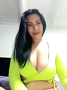 DaphneRosses online show from 17, 4, 2026