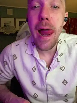 Snapshot of 93tomten chatting on 18, 3, 2025 93tomten online show from 18, 3, 2025