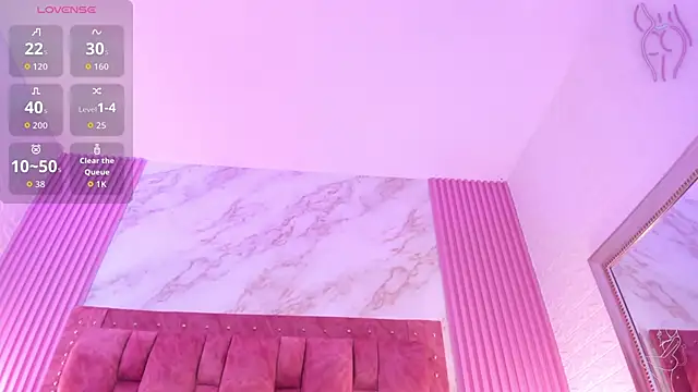 Snapshot of goldilockss15 chatting on 18, 9, 2025 goldilockss15 online show from 18, 9, 2025