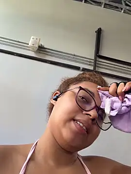 AlesiaCooper online show from 13, 3, 2026