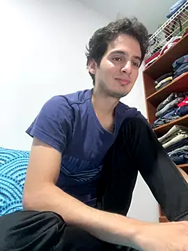 Thiagobb7 online show from 13, 12, 2025