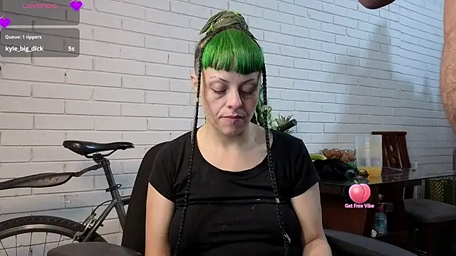 freyaa sorcerees online show from 15, 9, 2025