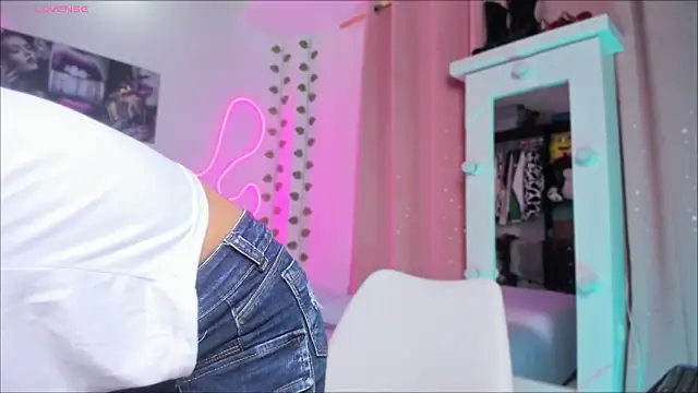 Vickysth online show from 19, 10, 2025