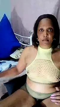 Snapshot of JuicyBigClitt chatting on 17, 10, 2025 JuicyBigClitt online show from 17, 10, 2025