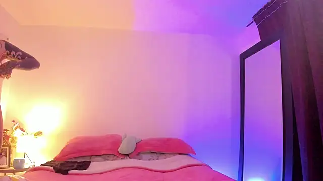 Alessamoth online show from 18, 12, 2025