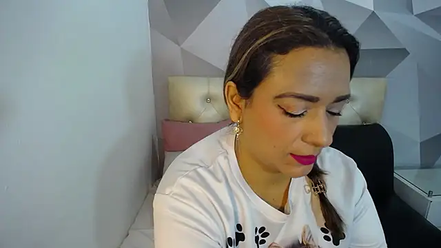 Milf-Prettyboobs online show from 29, 11, 2025