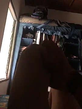 Snapshot of John_Syukri chatting on 4, 12, 2025 John Syukri online show from 4, 12, 2025