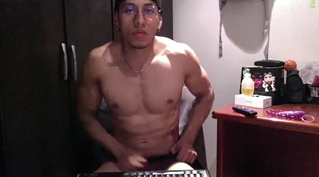 Snapshot of Thiago_Happy chatting on 9, 3, 2025 Thiago Happy online show from 9, 3, 2025