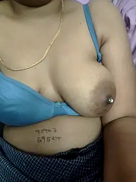 Snapshot of priya_00143 chatting on 11, 3, 2025 priya 00143 online show from 11, 3, 2025