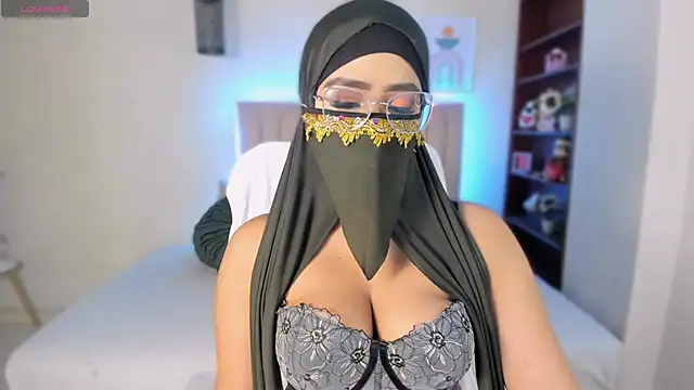 Snapshot of Sasha_Anaan chatting on 14, 10, 2025 Sasha Anaan online show from 14, 10, 2025