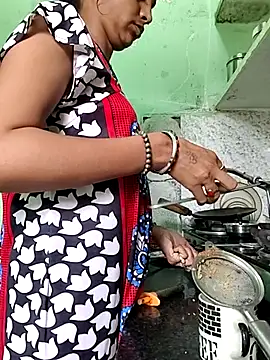 Snapshot of Hotty-Nidhi chatting on 11, 9, 2025 Hotty-Nidhi online show from 11, 9, 2025