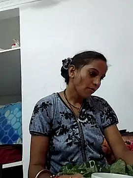 Snapshot of Hotty-Nidhi chatting on 3, 10, 2025 Hotty-Nidhi online show from 3, 10, 2025