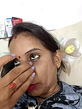 Snapshot of Hotty-Nidhi chatting on 8, 10, 2025 Hotty-Nidhi online show from 8, 10, 2025