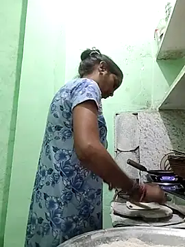 Snapshot of Hotty-Nidhi chatting on 25, 10, 2025 Hotty-Nidhi online show from 25, 10, 2025