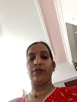 Hotty-Nidhi online show from 31, 3, 2026