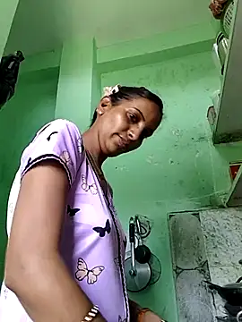 Snapshot of Hotty-Nidhi chatting on 28, 5, 2026 Hotty-Nidhi online show from 28, 5, 2026