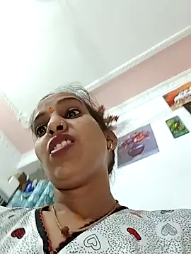 Snapshot of Hotty-Nidhi chatting on 5, 6, 2026 Hotty-Nidhi online show from 5, 6, 2026