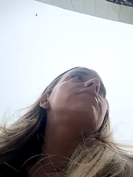 Snapshot of AlexisWhit chatting on 26, 10, 2025 AlexisWhit online show from 26, 10, 2025