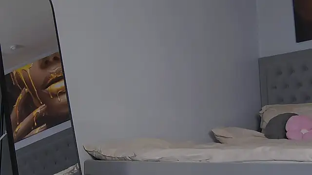 Snapshot of AlexisWhit chatting on 25, 11, 2025 AlexisWhit online show from 25, 11, 2025