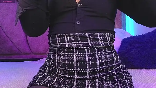 Kanela miller  online show from 11, 4, 2026