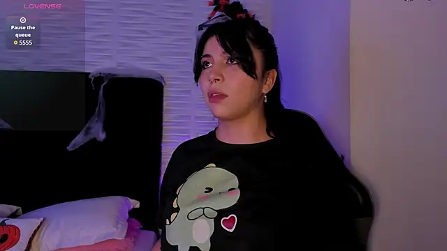 Melody Black  online show from 25, 10, 2025