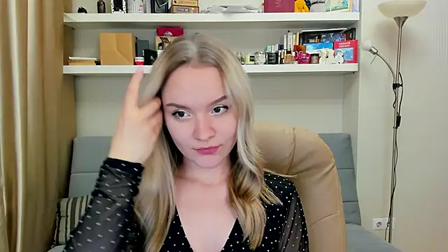 Kara Smith  online show from 2, 12, 2024