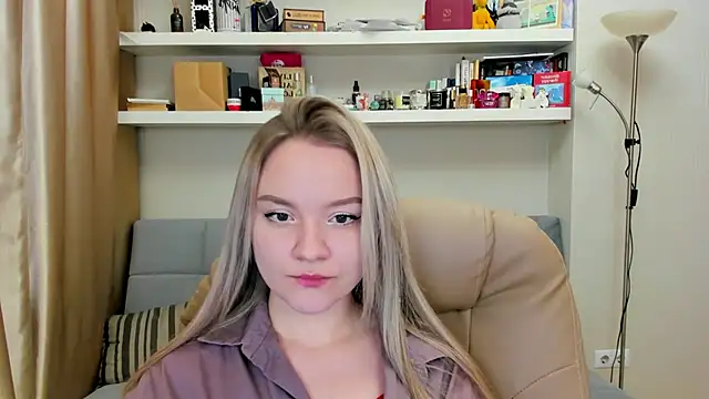 Kara Smith  online show from 2, 12, 2024