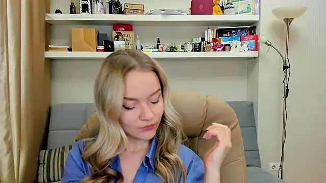 Kara Smith  online show from 5, 12, 2024