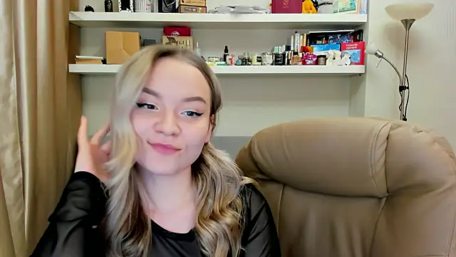 Kara Smith  online show from 9, 12, 2024