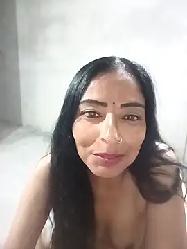 Snapshot of Shurbhi-Sharma chatting on 18, 3, 2025 Shurbhi-Sharma online show from 18, 3, 2025