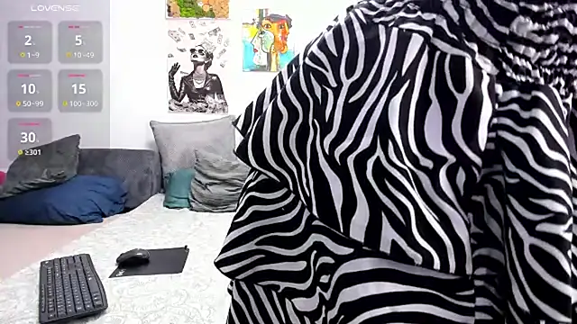 Snapshot of FindomGoddess1 chatting on 7, 7, 2026 FindomGoddess1 online show from 7, 7, 2026
