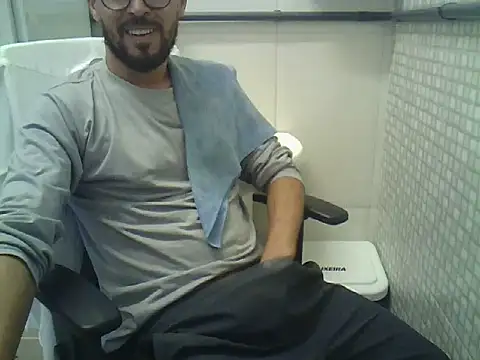 Snapshot of pdasgyn chatting on 6, 7, 2026 pdasgyn online show from 6, 7, 2026