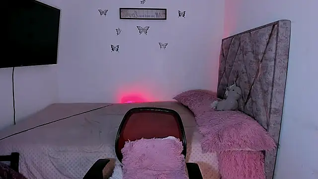 Tania rendon online show from 1, 12, 2025