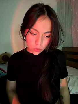 Snapshot of -Selene- chatting on 11, 11, 2025 -Selene- online show from 11, 11, 2025