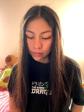 Snapshot of -Selene- chatting on 27, 11, 2025 -Selene- online show from 27, 11, 2025