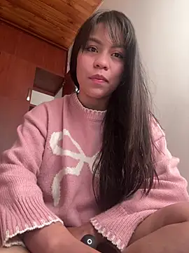 Snapshot of -Selene- chatting on 14, 4, 2026 -Selene- online show from 14, 4, 2026